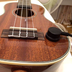 Penta-tsushin ukulele with acoustic pickup MSP